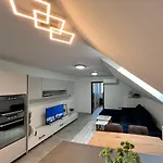 Elysian 1 Apartmán *