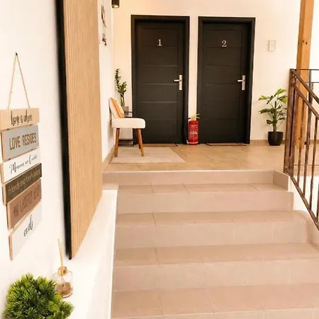 Elysian 1 Apartment Trenčín